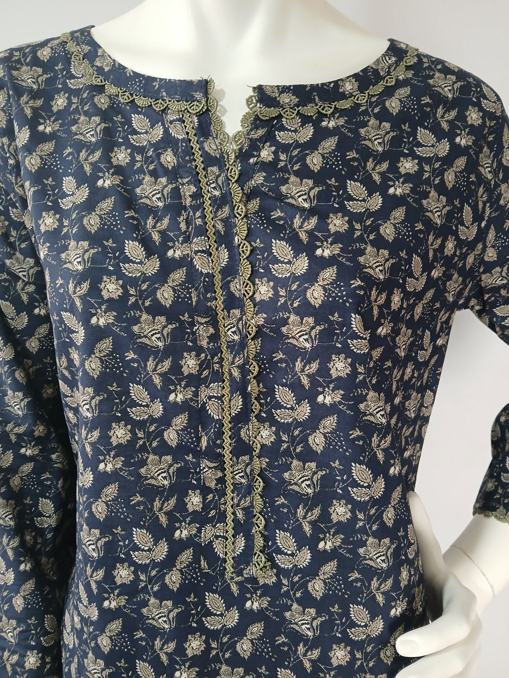 Bin Saeed 3pc Printed Lawn Suit B-S 2330