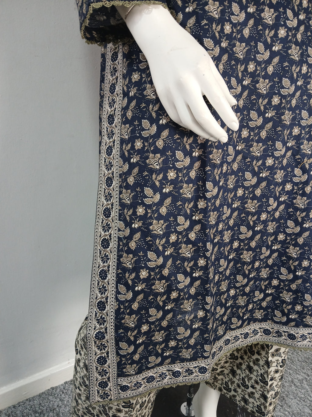 Bin Saeed 3pc Printed Lawn Suit B-S 2330