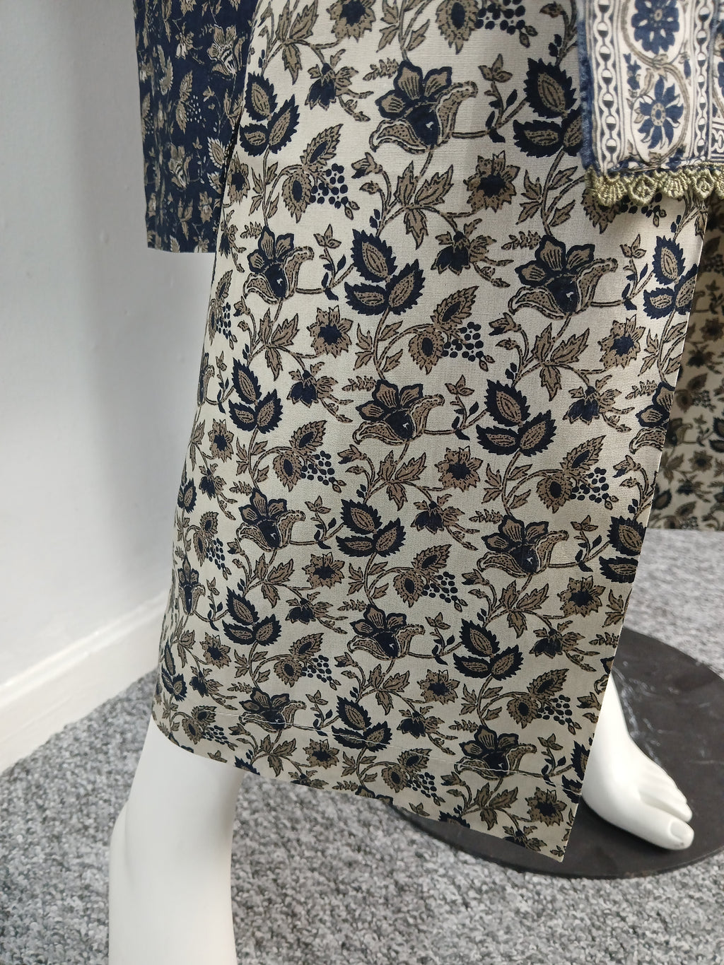 Bin Saeed 3pc Printed Lawn Suit B-S 2330